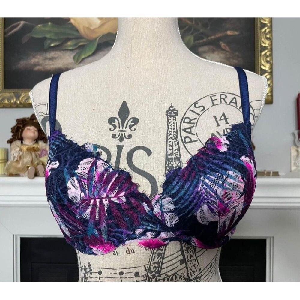 Victoria’s Secret Women’s Floral Blue Bra Size 34DD